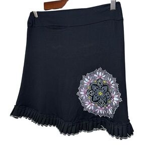 Jayli | Black Knit Skirt with Floral Embroidery | 100% Cotton | Sz M